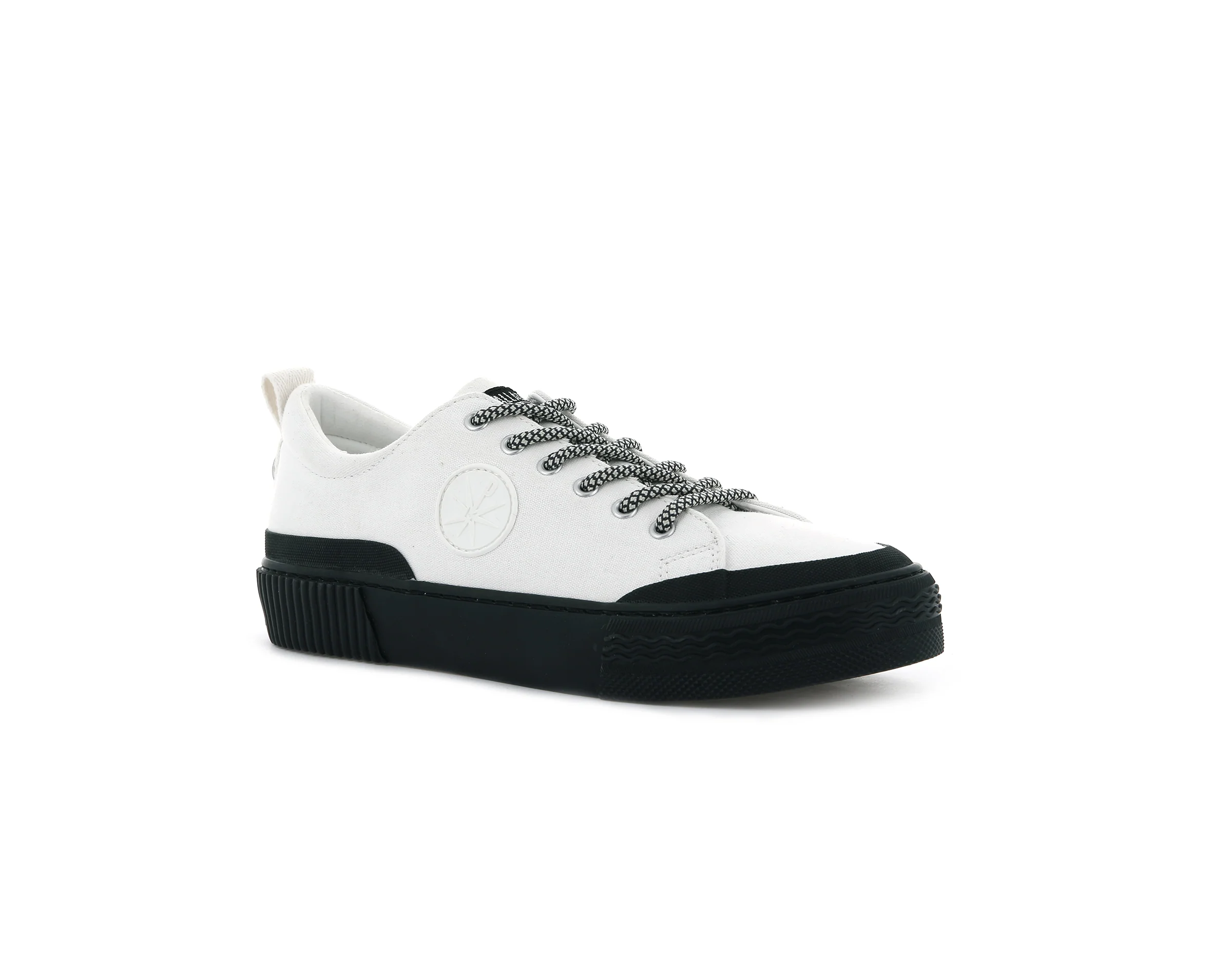 97607-100-M | STUDIO 02 CVS | WHITE